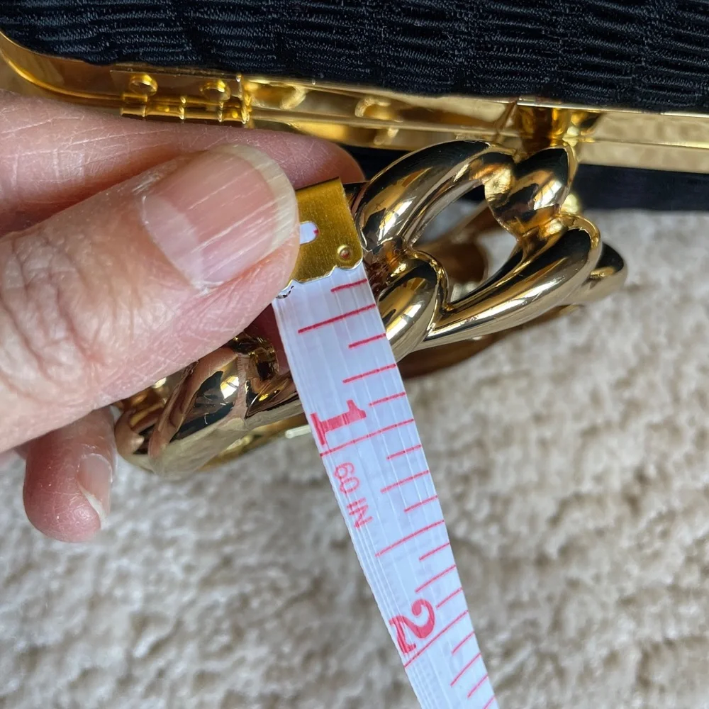 EUC Women’s Gold-tone Chunky braided cuff bracelet.